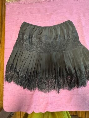 Black Pleated Lace Trim Women's Skirt